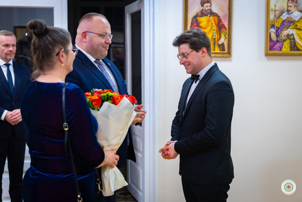 Muzyczna uczta z Chopinem – pierwszy recital za nami!