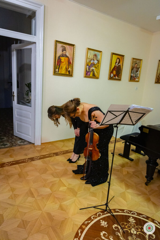 Magiczny wieczór przy zabytkowym fortepianie